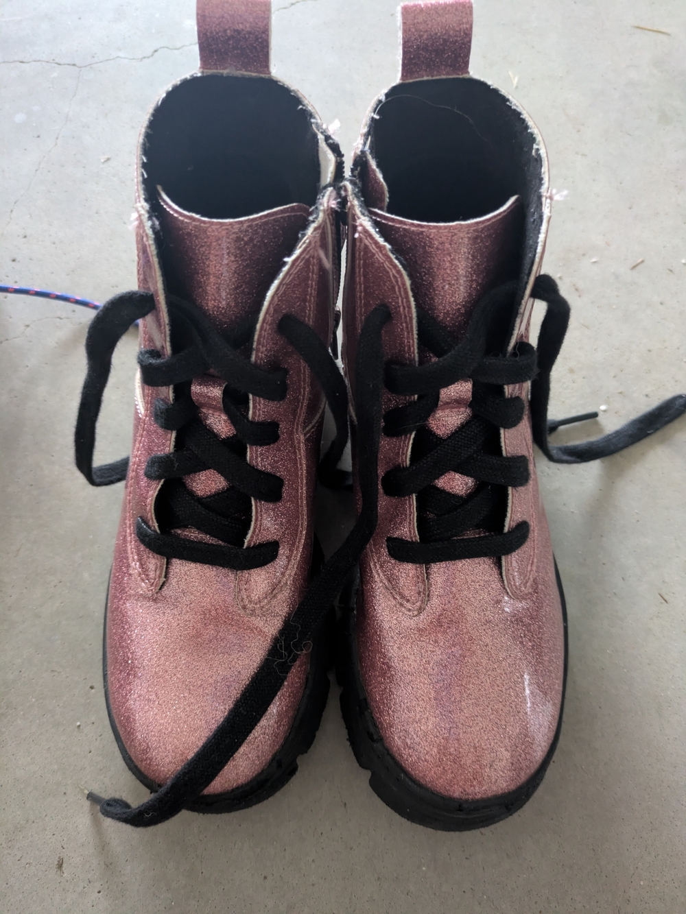 UGG Kids Glitter Lace-Up Boots in Glittery Pink